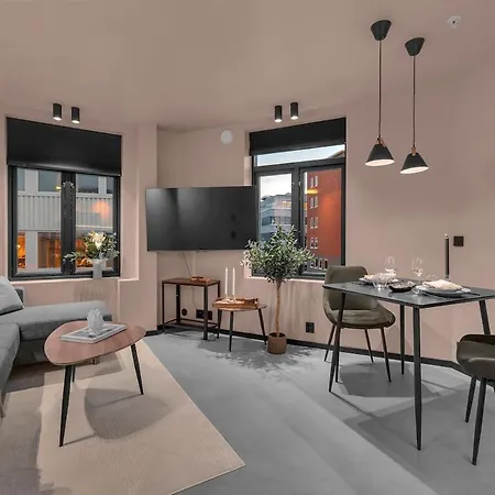 Apartment Center - 2 Steps From Main Street! Tromso