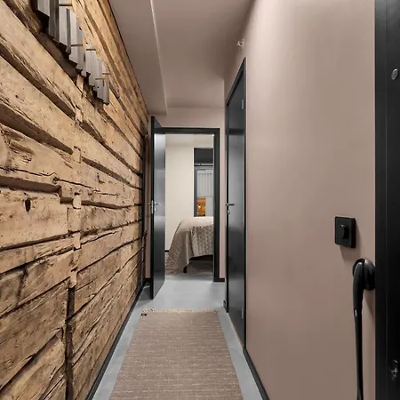 Bjoerk Tromso - City Center Apartment, 2 Steps From Main Street! * Tromsø
