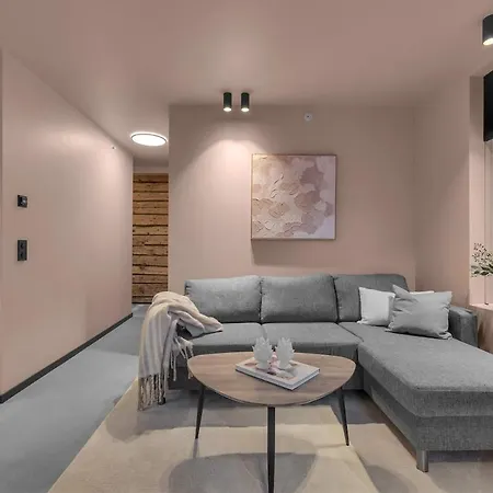 Bjoerk Tromso - City Center Apartment, 2 Steps From Main Street! Lejlighed *