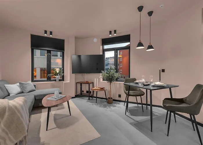 Apartment Center - 2 Steps From Main Street! Tromso