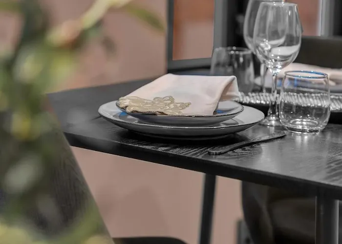 Center - 2 Steps From Main Street! Apartamento *